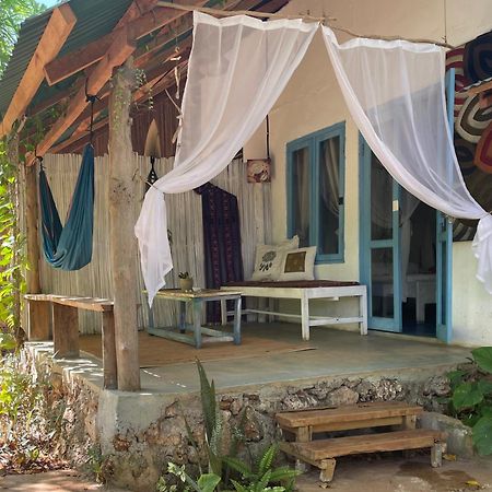 Blu Oceano B&B, Italian Restaurant Nembrala Bagian luar foto